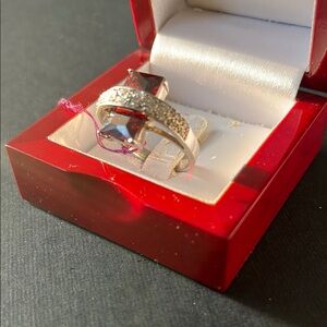 Elegant Silver and Red Gemstone Ring